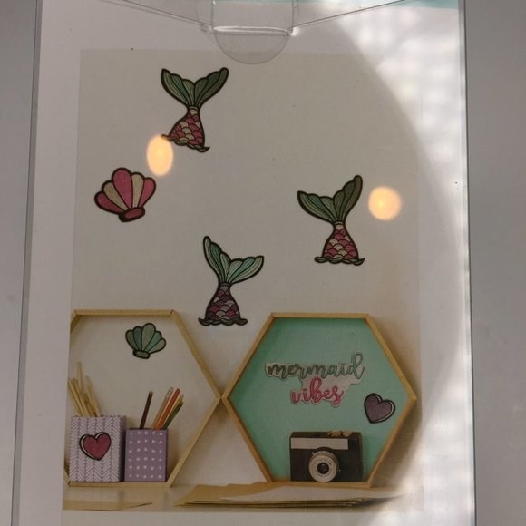 Blue Moon Studio NWT wall art mermaid 8 patches. - Picture 7 of 7
